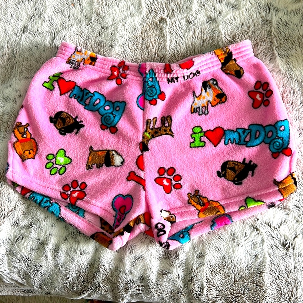 Made with love and kisses super cute shorts s/m
